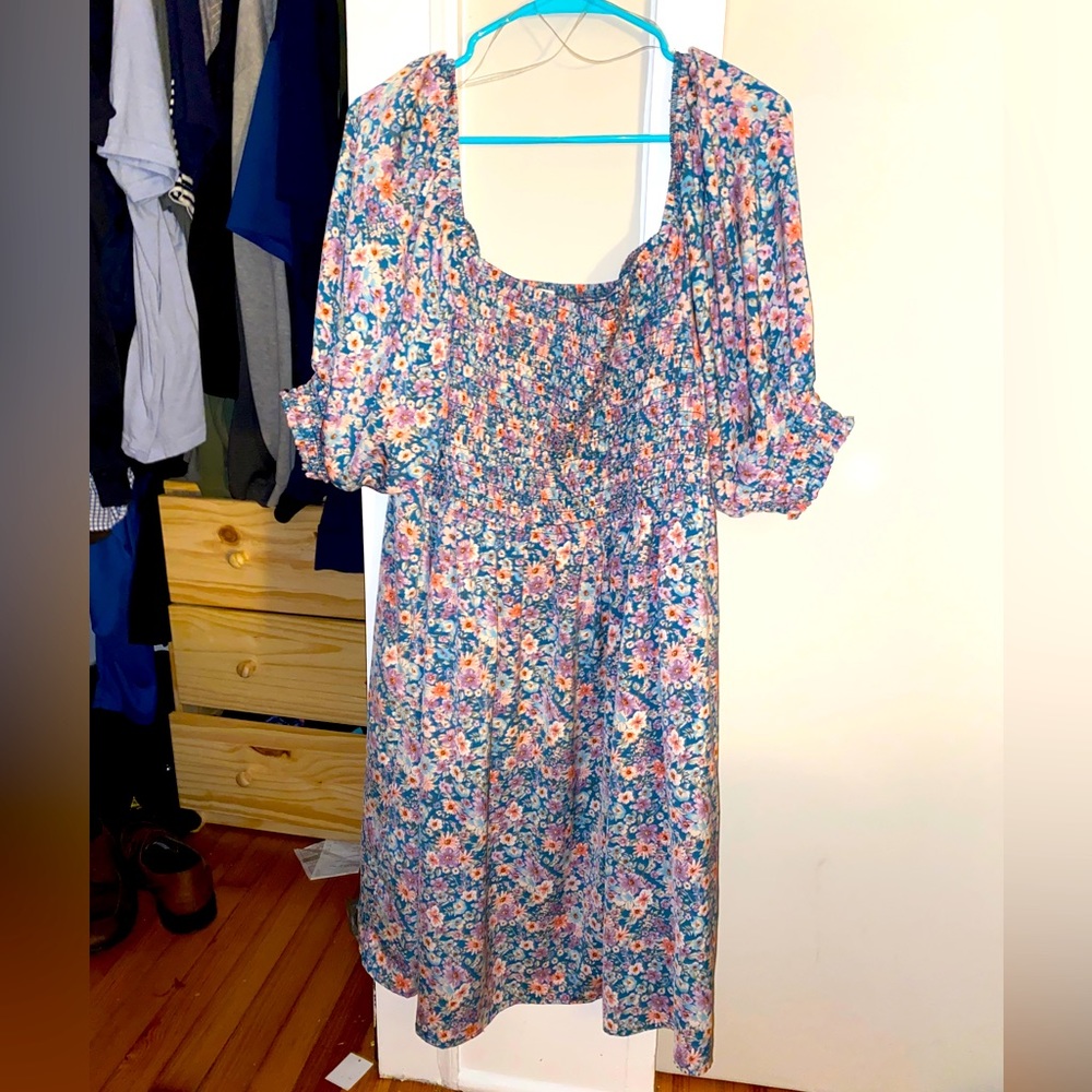 Beautiful flowy dress.